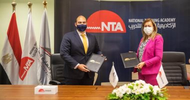 جهاز حماية المنافسة والاكاديمية الوطنية يتعاونان لتدريب قادة المستقبل.. ممتاز: لدينا رغبة جادة في النهوض بقدرات العاملين بالجهاز.. رشا راغب : الأكاديمية تُكمل رسالتها في إعداد رجل دولة من طراز رفيع.. صور 