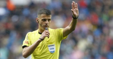 الريال ضد برشلونة.. الاتحاد الإسباني يعلن تعيين حكم جديد للكلاسيكو