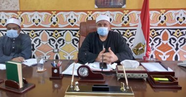 أوقاف الإسماعيلية توزع دفاتر صكوك الأضحية على أئمة المساجد الكبرى والإدارات الفرعية