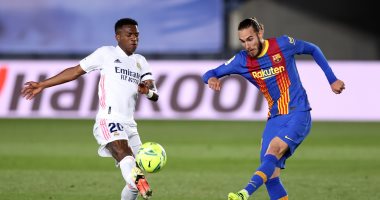 برشلونة يخسر خدمات مينجيزا أمام سيلتا فيجو بالدورى الإسبانى 