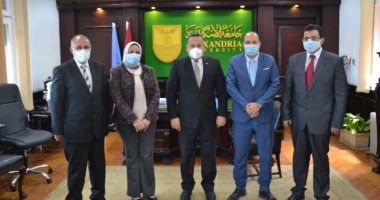 رئيس جامعة الإسكندرية يستقبل فريق الاعتماد الدولى للمعامل