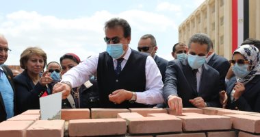 وزير التعليم العالى يضع حجر الأساس للجامعة التكنولوجية بالغربية