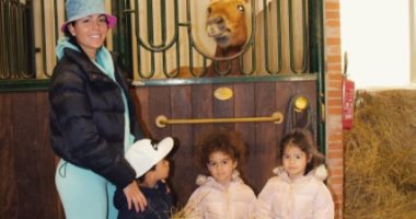 صديقة كريستيانو رونالدو تصطحب أطفاله في مغامرة جديدة بدونه.. صورة