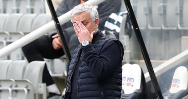 مورينيو يسجل رقما سلبيا بعد سقوط توتنهام ضد مان يونايتد