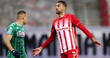 كوكا يتوج مع أولمبياكوس بلقب الدوري اليونانى للمرة الـ 46 فى تاريخه