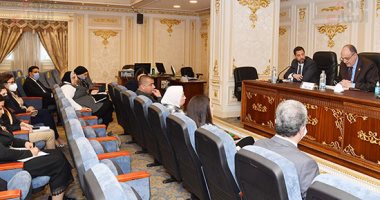 "مشروعات النواب" توصى بإزالة أي عراقيل أمام تفعيل قانون تنمية المشروعات..صور