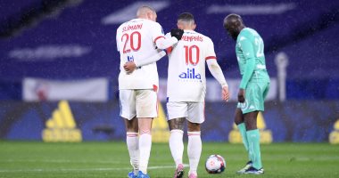 ليون يحافظ على آماله في التتويج بالدوري الفرنسي بثلاثية ضد أنجيه.. فيديو