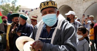 700 عام من التاريخ.. إحياء موكب الطرق الصوفية لوسم النبي موسى جنوب أريحا