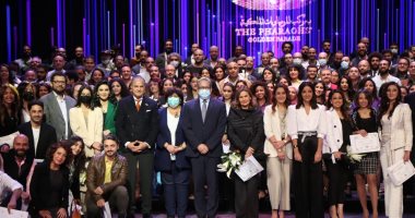 وزيرا الثقافة والسياحة والآثار يكرمان نجوم موكب المومياوات بالأوبرا.. صور