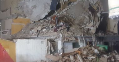 بدء أعمال إزالة العقار المنهار بدمنهور حفاظا على أرواح المواطنين.. فيديو