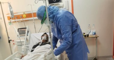 أطباء العلاج الطبيعى فى مواجهة فيروس كورونا داخل مستشفيات العزل بالأقصر.. صور