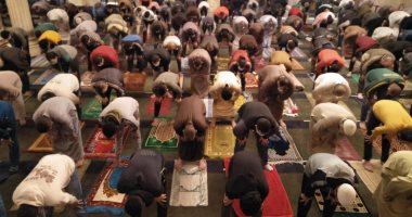 الأردن: وقف الحظر يوم الجمعة والسماح بالخروج للعشاء والتراويح سيراً على الأقدام