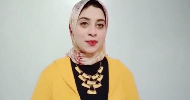 فتاة من الغربية تشرح مبطلات الصيام بلغة الإشارة لذوى الاحتياجات الخاصة.. فيديو