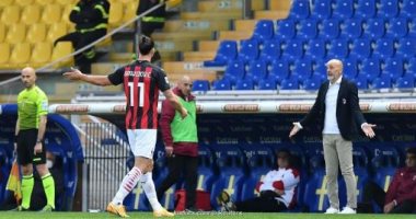 إيقاف إبراهيموفيتش مباراة وغرامة 5 آلاف يورو للاعتراض على الحكم
