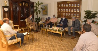 تفاصيل لقاء محافظ أسيوط بوفد شركة كهرباء مصر الوسطى وقطاعى الخطوط والشبكات