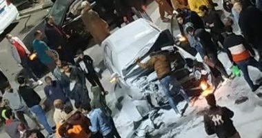 احتراق سيارة وإصابة شابين فى حادث تصادم بشارع محمد على فى بورسعيد