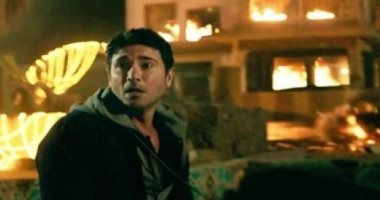 "هجمة مرتدة" يتصدر ترند تويتر بعد الحلقة الثانية.. لقاء أحمد عز ونضال الشافعى على الحدود السورية العراقية يخطف الأنظار.. انبهار بمشاهد التصوير والسيناريو.. ومغردون: إنتاج عظيم وكل حلقة فيلم لوحده