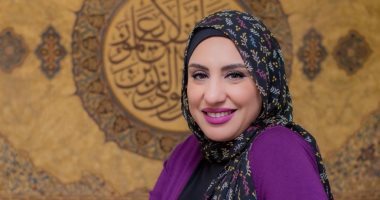 داليا الخطيب تقدم "اسمع منى" فى رمضان على الراديو 9090