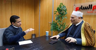 إحياء دولة التلاوة "2".. الشيخ محمود الطوخى: بعض قراء القرآن حاليا يشبهون مطربى المهرجانات.. غيور على القرآن وبعض الصبية يتلاعبون به مثل الأغانى.. ويؤكد: نمر بحالة ضعف وعلينا النظر إلى قرائنا القدامى.. صور