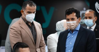 وزير الشباب والرياضة يتفقد مركز خدمة العملاء لأندية سيتى كلوب قبل ساعات من الافتتاحات الرسمية