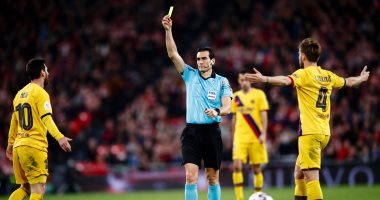 أتلتيك بيلباو ضد برشلونة.. كشف حساب مونويرا حكم موقعة نهائى كأس ملك إسبانيا