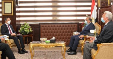 التنمية المحلية تبحث مع سفير الهند تدريب كوادر المحليات عبر "فيديو كونفراس"