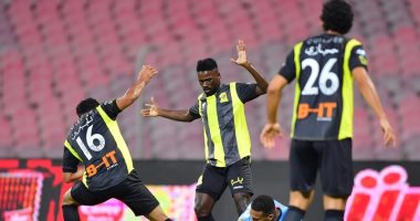 الاتحاد ضد الباطن.. العميد يفشل فى هز الشباك بالشوط الأول بمشاركة حجازى