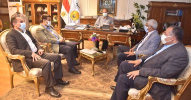 محافظ أسيوط يلتقى أعضاء مجلس النواب لبحث سبل دعم المشروعات التنموية بالمحافظة