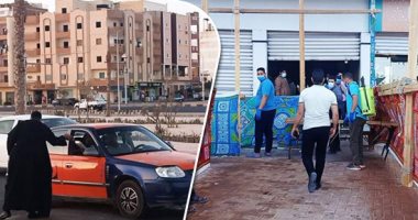 "فطار المحبة".. قبطى يجهز وجبات إفطار للصائمين بديلا لموائد الرحمن بشوارع الغردقة.. يوزع التمر والعصير للمتأخرين عن الإفطار ويخصص سرادق بإجراءات احترازية.. رمزى: "إحنا شعب واحد ورمضان بيفرحنا كلنا".. صور