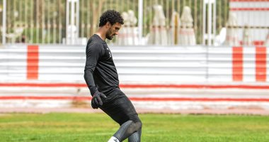 محمد عواد يقترب من دخول قائمة الزمالك لمباراة بيراميدز بعد جلسة كارتيرون