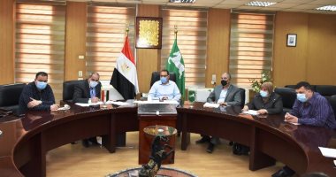 محافظ الشرقية: تجهيز 43 موقعا تخزينيا لاستلام 759 ألفا و316 طن قمح