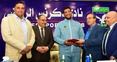 محافظ الدقهلية يكرم بطل أفريقيا فى المصارعة الرومانى والمصنف الثانى عالميا