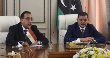 رئيس الوزراء يعلن من طرابلس عودة العمالة المصرية إلى ليبيا للمساهمة فى إعادة الإعمار.. واستقبال رحلات الطيران القادمة من المدن الليبية بمطار القاهرة.. والدبيبة: إعادة افتتاح سفارة مصر بطرابلس بعد عيد الفطر