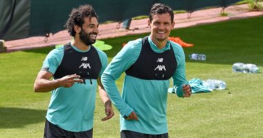 لوفرين فى مكالمة فيديو مع محمد صلاح: الحياة أكثر من مجرد أشياء مادية