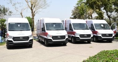 التخطيط تسلم الدفعة الأولى من سيارات المراكز التكنولوجية المتنقلة للتنمية المحلية 