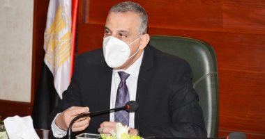 محافظ سوهاج: خطة لزيادة مخارج الأكسجين بالمستشفيات المتعاملة مع حالات كورونا 