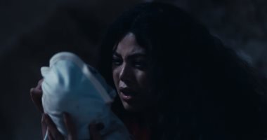 وكل ما نفترق الحلقة 9.. المسلسل يتنقل بين الماضى والحاضر بـ"الفلاش باك" فى سلاسة.. ريهام حجاج مهددة بالقتل فى كل الأزمنة.. مقتل الطفل حمزة ودفنه بمغارة الغولة.. والعمل يتصدر التريند