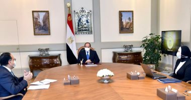 الرئيس السيسى يوجه بتعزيز نشاط جهاز تنمية المشروعات المتوسطة والصغيرة.. وصياغة مخطط متكامل لتطوير القطاع الصناعى بالدولة.. الرئاسة: قانون تنمية المشروعات الجديد يتيح حزمة تيسيرات غير مسبوقة