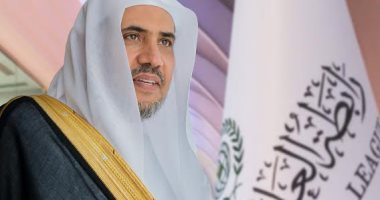 أمين عام رابطة العالم الإسلامي يحاضر عن المنظمات العنيفة وقدرتها على التكيف ورسائلها الموجهة مدعوا من البنتاجون