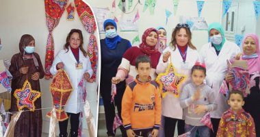 الدين لله ورمضان للجميع.. أقباط بنى سويف يحتفلون بشهر الصوم على طريقتهم.. طبيبة تعلق الزينة داخل عيادة التأمين الصحى.. وموجه إبتدائى يوزع الفوانيس على التلاميذ.. ومرقص يتقمص شخصية مسحراتى لإيقاظ الصائمين.. صور