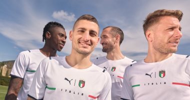 القميص الجديد للمنتخب الإيطالى يجلب الطاقة ويلهم العظمة.. صور