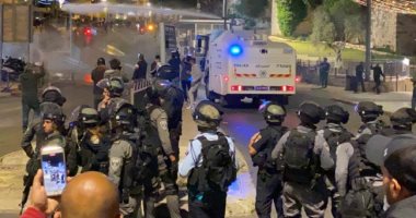اعتقال 50 شابا فلسطينيا خلال مواجهات في مختلف أحياء القدس