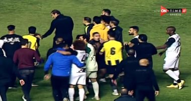 اشتباكات بين لاعبى دجلة والمقاولون عقب فوز الذئاب.. فيديو