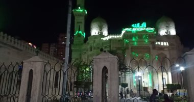 ليالى رمضان بالإسكندرية شكل تانى.. أجواء ساحرة وتلاوة للقرآن وسحور على الكورنيش