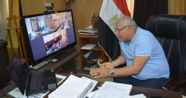 محافظ الوادي الجديد يوجه بسرعة تقنين أوضاع الأراضى