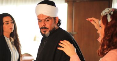 كواليس مشهد ضرب منذر رياحنة لـ"هبة مجدى" وهلا السعيد فى مسلسل موسى.. فيديو