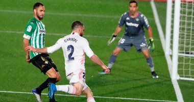 ريال مدريد يهدر نقطتين ثمينتين في الدوري الإسباني بالتعادل مع بيتيس