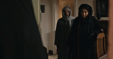 "وكل ما نفترق" الحلقة 12.. زينب تثأر لمأمونة.. العمدة عمرو عبدالجليل يطلب السماح ويتمنى الدفن حيًا.. أهل القرية يطالبون بحق مأمونة وولدها.. كشف مؤامرة رانيا يوسف وزوجات العمدة.. وأكاذيب الشيخ مواردى تنكشف