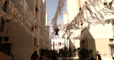 شوف جمال رمضان فى الأسمرات.. مديحة لـ"اليوم السابع": حياتى اتغيرت وعايشة فى نضافة وأمان.. بشتغل وبودى عيالى النادى.. علقت مع جيرانى زينة رمضان والفوانيس.. وسكان الحى كلهم واحد.. فيديو وصور