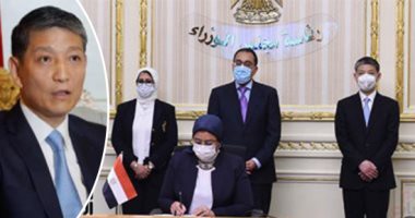 القاهرة وبكين إيد واحدة.. السفير الصينى بالقاهرة حول اتفاق تصنيع لقاح سينوفاك محليا: خطوة مهمة لتعزيز جهود مصر ضد كورونا ستساعد على دعم جهود المنطقة.. ودفعتان من اللقاحات مكونة من 900 ألف جرعة تصل خلال أيام